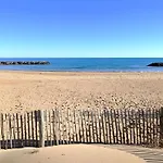 Les Calanques De By Interhome Apartment *