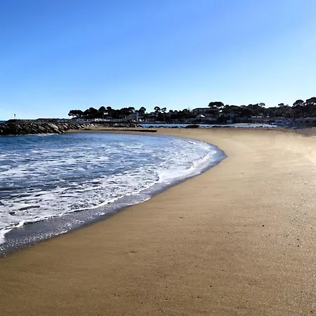 Les Calanques De By Interhome *