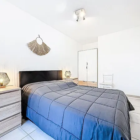 Lejlighed Les Calanques De By Interhome Saint Aygulf