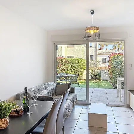 Les Calanques De By Interhome Saint Aygulf