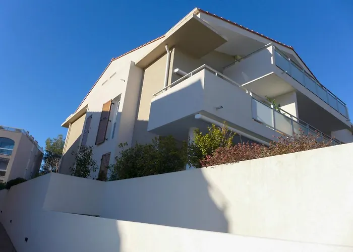 Les Calanques De By Interhome *