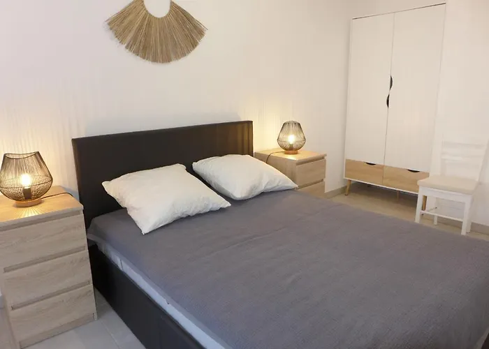 Les Calanques De By Interhome 公寓